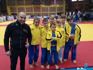 46830882_2359629364051146_8305835583545016320_n