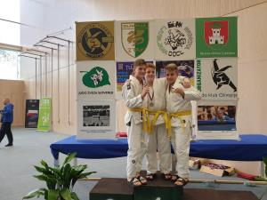 IMG-c96ecad64bec6411292bfafe5bb24008-V