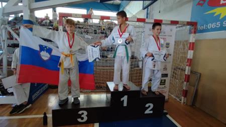 235756856_231076882355307_6838839484806809460_n