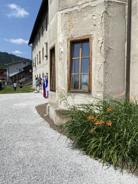 C3379793-18FD-49D2-993C-26A7ECB298A4