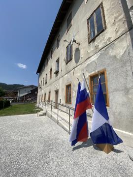 D5328DEC-67F3-40DA-A006-F91D356FB285