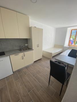 A896D78D-0F69-4774-8496-E863F7DFA406