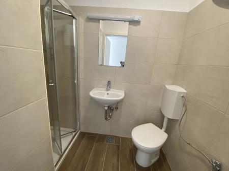 5D9C75D9-E18F-4DA9-8C24-EA5E9D089EB7