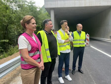 ministrica in župana