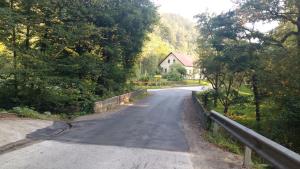 Sanacija križišča proti Velikem vrhu.