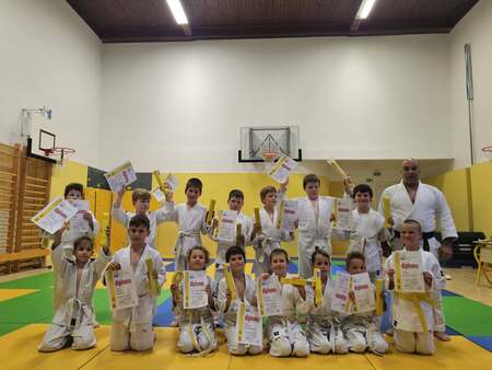 Judoisti Judo kluba Litija uspešno opravili izpite za višje pasove